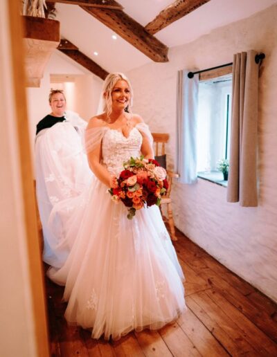 The Dancing Daffodil - Jordan & Joseph - Bride and bouquet